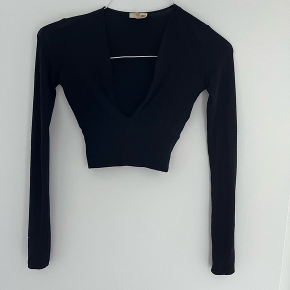 Wilfred Deep V Neck Top - Picture 2 of 4